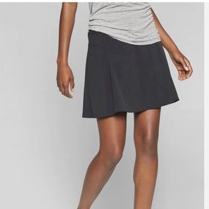 Athlete All Day Skort. Black. Size 2.